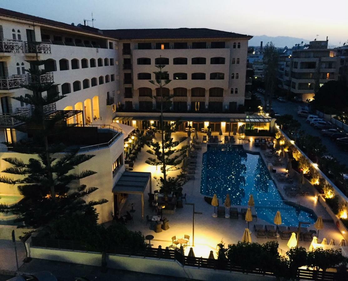 Sol & Mare - Beach Front Rethymno Eksteriør bilde